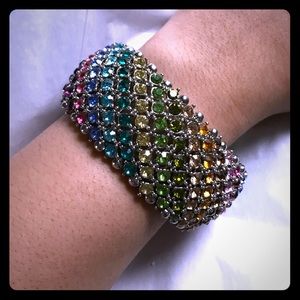 Gorgeous silver bracelet in a rainbow design!